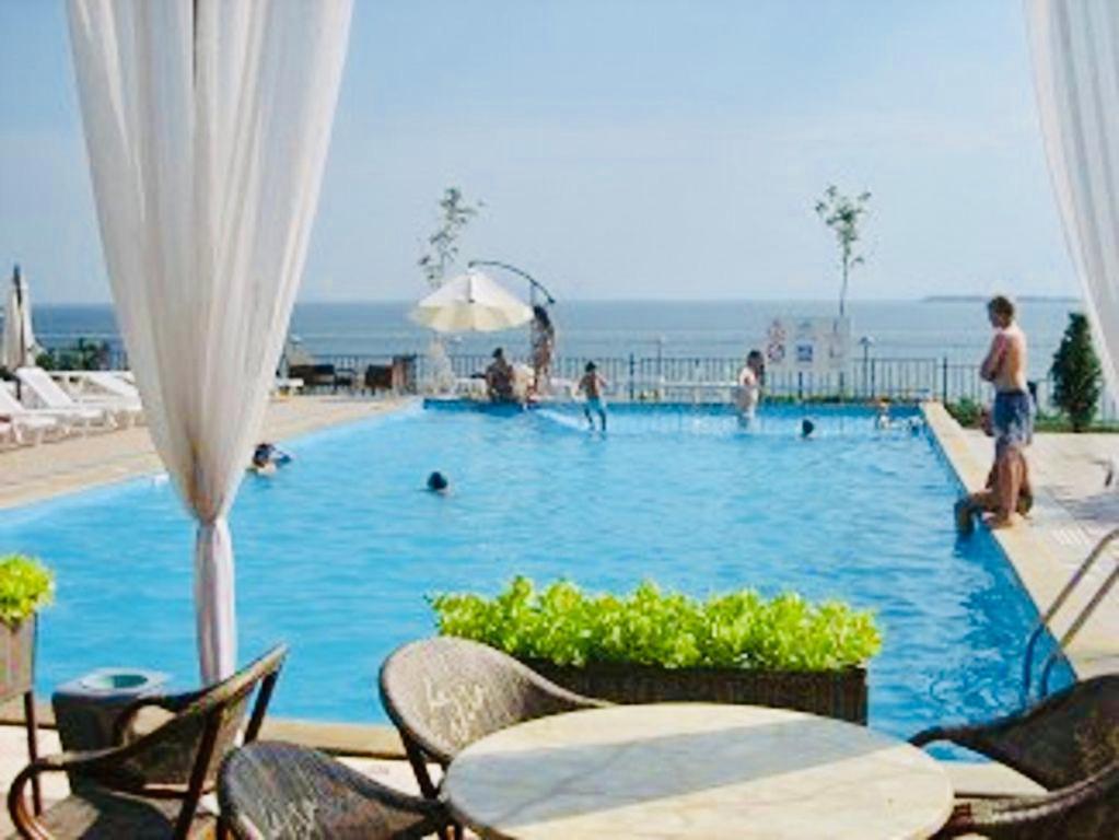 Dolce Vita Sea View Apartment Sveti Vlas Eksteriør billede