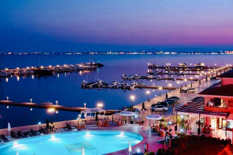 Dolce Vita Sea View Apartment Sveti Vlas Eksteriør billede