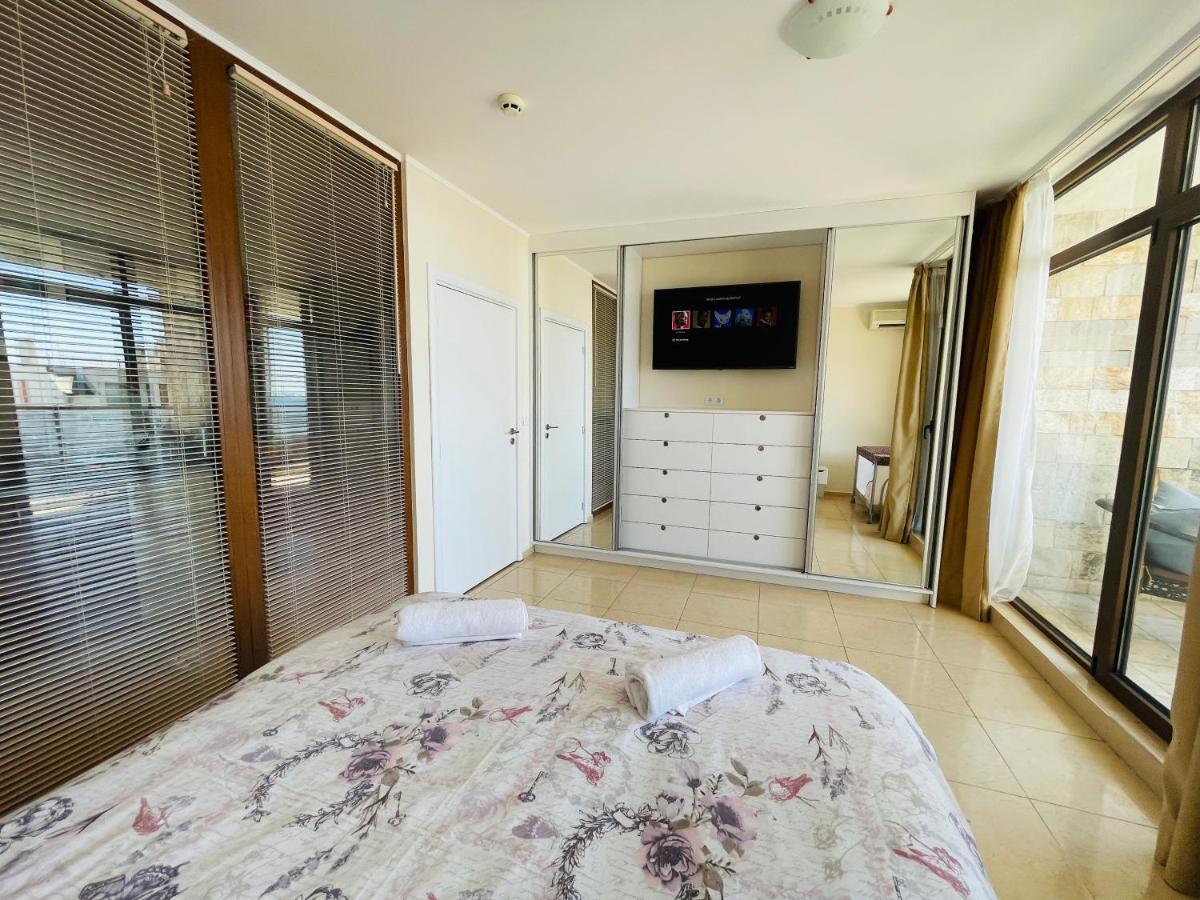 Dolce Vita Sea View Apartment Sveti Vlas Eksteriør billede